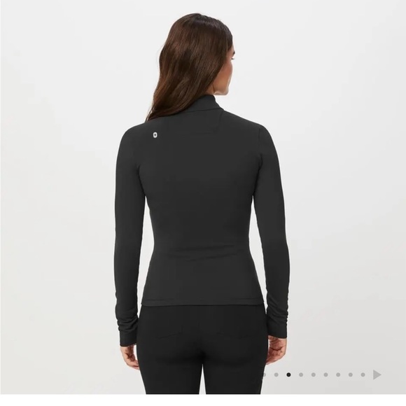 Brand New Never Worn Figs ContourKnit Jacket - Picture 2 of 4